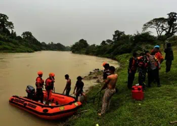 Seorang Bocah Hanyut Saat Berenang di Sungai Ciujung Kabupaten Serang
