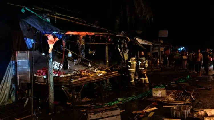 Lapak Buah di Pasar Kemis Ludes Terbakar