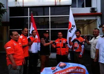 PKS Banten berangkatkan relawan, untuk salurkan bantuan dan buat sumur bor di Sumut dan Aceh. (ISTIMEWA)