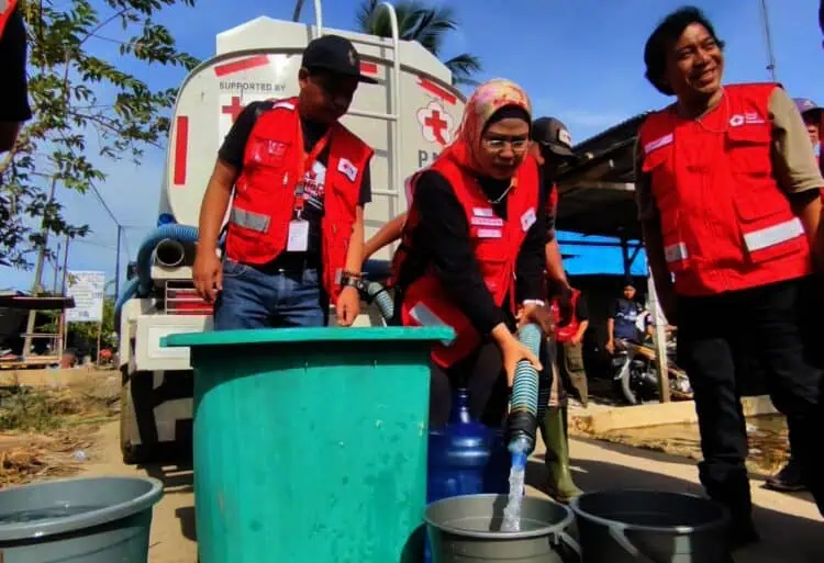 PMI Banten Distribusi Bantuan ke Sumut Bareng Komeng, Bangun Keceriaan Penyintas Bencana
