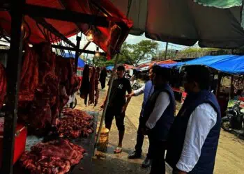 Satgas pangan Polda Banten, meninjau stok kebutuhan pokok dan stabilitas harga di pasaran, Rabu (17/12/2025). (ISTIMEWA)