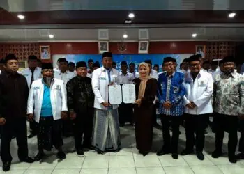 PELANTIKAN - Bupati Zakiyah, saat melantik Pengurus LPTQ Periode 2025-2030, di Ruang TB Suwandi Pemkab Serang, Kamis (18/12/2025). (ISTIMEWA)