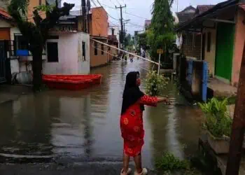 Sejumlah titik di Kota Serang mulai tergenang banjir, Kamis (18/12/2025). (ISTIMEWA)