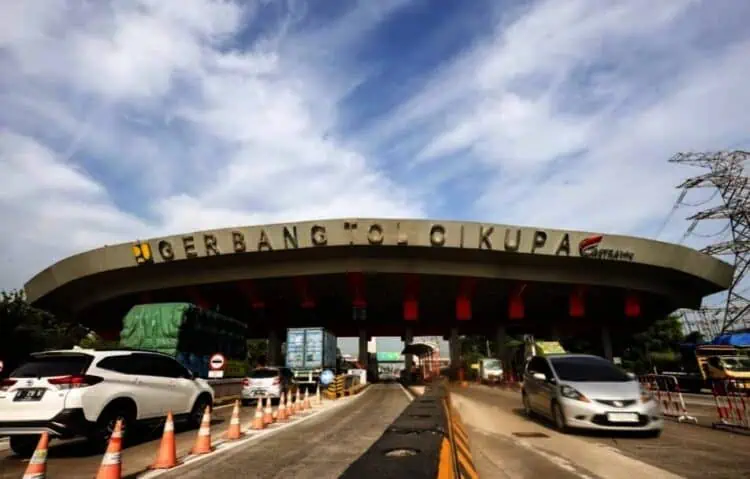Arus Lalu Lintas Tol Tangerang–Merak Landai