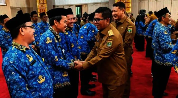 Pengawas Sekolah Dilantik, Gubernur Andra Tekankan Optimalisasi Kualitas Pendidikan