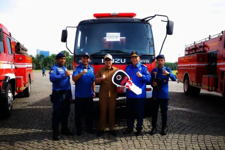 Pemprov DKI Hibahkan Unit Baru, Perkuat Layanan Penanganan Kebakaran Gedung Tinggi di Tangsel