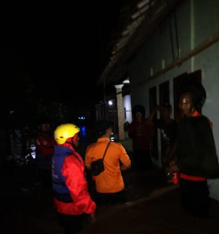 Terjebak Banjir, Seorang Warga Padarincang Kabupaten Serang Meninggal Dunia