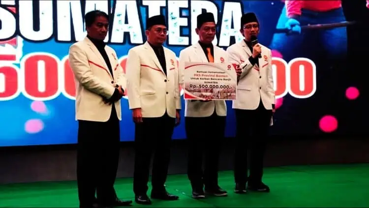 PKS Banten Kumpulkan Rp500 Juta untuk Korban Banjir Bandang Aceh, Sumbar dan Sumut