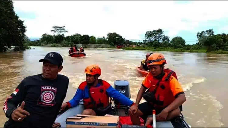 Banjir Meluas, Ketinggian Air di Desa Idaman Patia Pandeglang Terus Naik