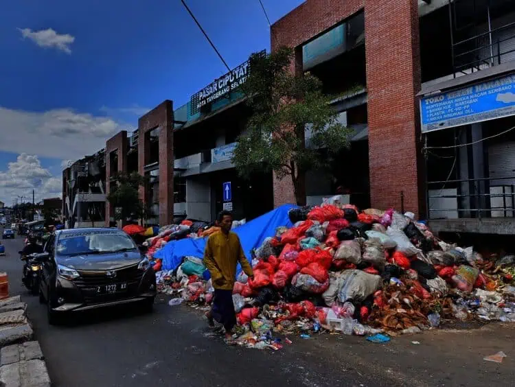 Pemkot Tangsel Siapkan Rp65 M untuk Buang Sampah ke Kota Serang
