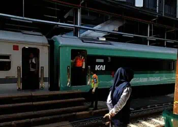 Kereta Petani dan Pedagang Rangkas–Merak Tetap Beroperasi Selama Nataru