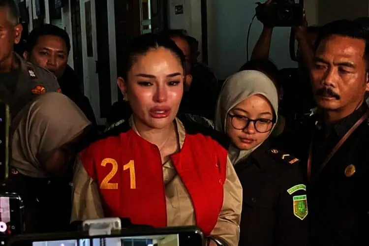 Terbukti Lakukan Pemerasan dan TPPU, Hukuman Nikita Mirzani Diperberat Jadi 6 Tahun Penjara