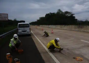 Jelang Mudik Menko AHY Minta Perbaikan Jalan dikebut