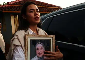 Masih Berduka, Raisa Tetap Hadiri Sidang Cerai