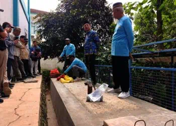 Teba Komposter, Lubang Tanah Pengurai Sampah Organik Diperkenalkan di Tangsel