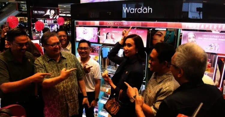 Dorong Belanja Nasional, Lima Menteri Blusukan ke Mall