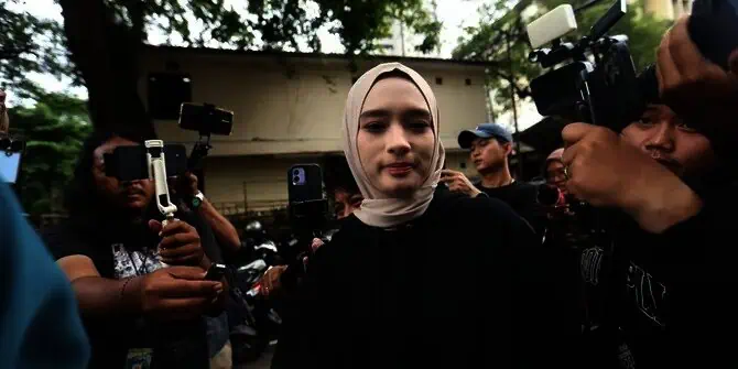 Datangi Polda Metro Jaya, Inara Rusli Cabut Laporan
