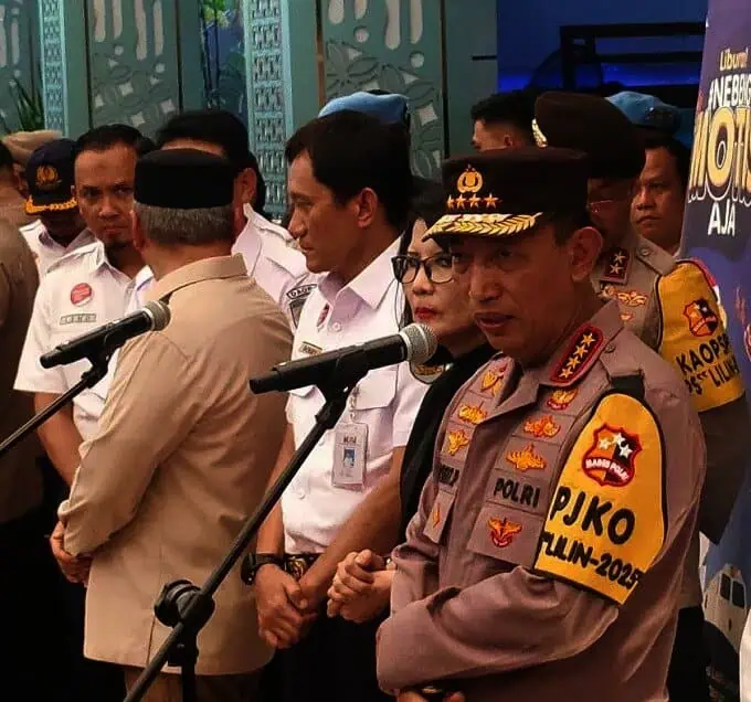 Kapolri Tutup Pintu Pesta Kembang Api