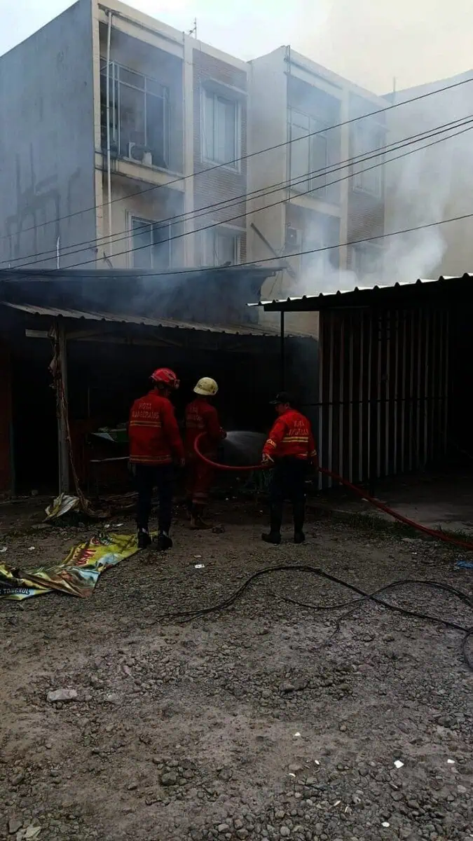 Belum Sempat Buka, Rumah Makan di Babakan Tangerang Terbakar