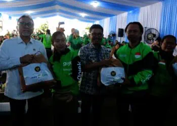 Seribu Driver Ojol di Tangerang Dapat Paket Pangan Murah