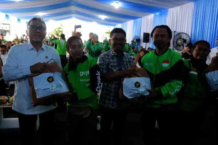 Seribu Driver Ojol di Tangerang Dapat Paket Pangan Murah
