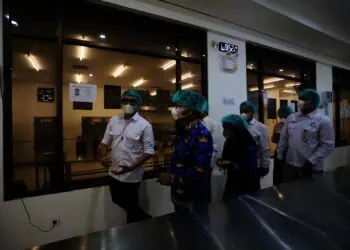 Tinjau SPPG Parung Serab Bersama Komisi IX dan Wagub Banten, Wali kota Tangerang Sampaikan Dukungan Program Nasional