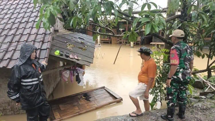 Banjir dan Longsor Terjang 11 Kecamatan di Lebak, 1 Warga Tewas