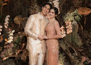 Selamat! El Rumi dan Syifa Hadju Gelar Acara Lamaran