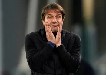 Napoli vs Chelsea, Laga Emosional Conte