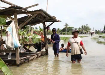 BANJIR - Plt Kepala Pelaksana (Kalaksa) BPBD Kota Serang Diat Hermawan, saat dikonfirmasi Minggu (4/1/2026) mengatakan, kejadian banjir paling luas terpantau di Kecamatan Kasemen. (ISTIMEWA)