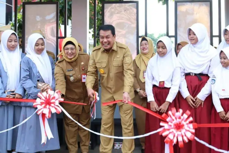 Tujuh Halte Bus Sekolah Gratis Kabupaten Tangerang Diresmikan
