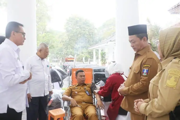 Kemendes PDT Awali Gerakan Donor Darah dari Kabupaten Serang