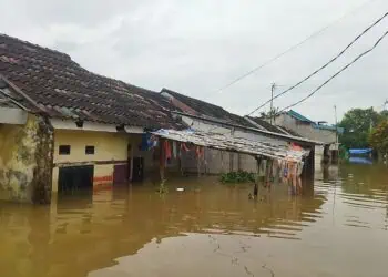 Cidurian Meluap, 202 KK di Taman Cikande Terendam Banjir