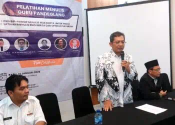 Tingkatkan Kompetensi dan Profesionalisme Guru di Pandeglang Melalui Pelatihan Menulis