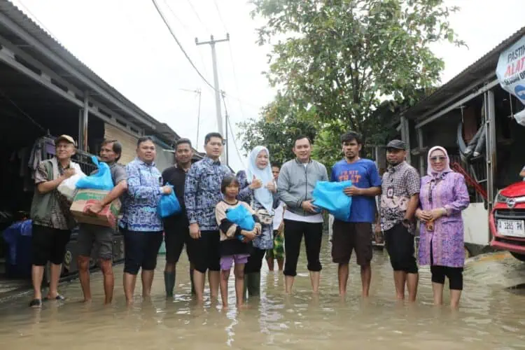 ASN Pemkab Serang Sebar Bantuan Sembako untuk Korban Terdampak Banjir
