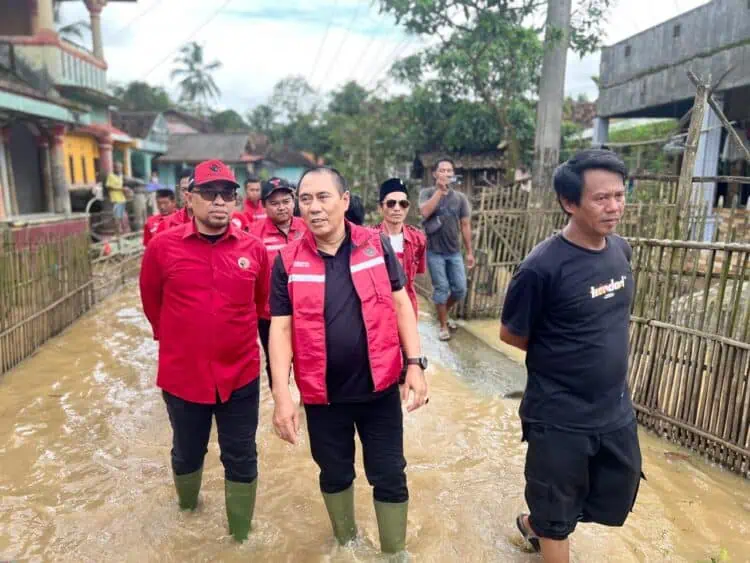 Sambangi Desa Idaman Pandeglang, DPD PDIP Provinsi Banten Dorong Pembangunan Tanggul