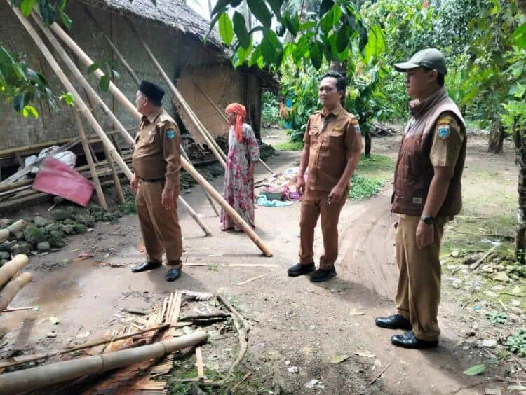 DPKPP Pandeglang Terjunkan Tim Survey ke Lokasi Rumah Ambruk di Cigeulis, Ini Tujuannya