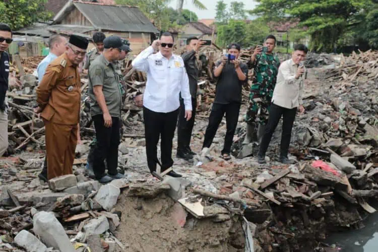 Normalisasi Sungai di Banten Lama, Pemkot Serang Bongkar Puluhan Bangli