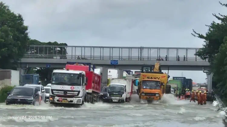 Ruas Tol Tamer Tergenang Banjir, Astra Tol Klaim Sudah Lakukan Penanganan Optimal