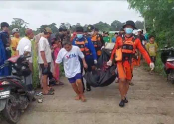MENINGGAL DUNIA - Muija (28), Warga Kampung Puleh, Desa Gembor, Kecamatan Binuang, Kabupaten Serang, tenggelam di Sungai Cidurian. Korban ditemukan dalam kondisi meninggal dunia, setelah dilakukan operasi pencarian selama dua hari Tim Rescue Kantor Pencarian dan Pertolongan (Basarnas) Banten. (ISTIMEWA)