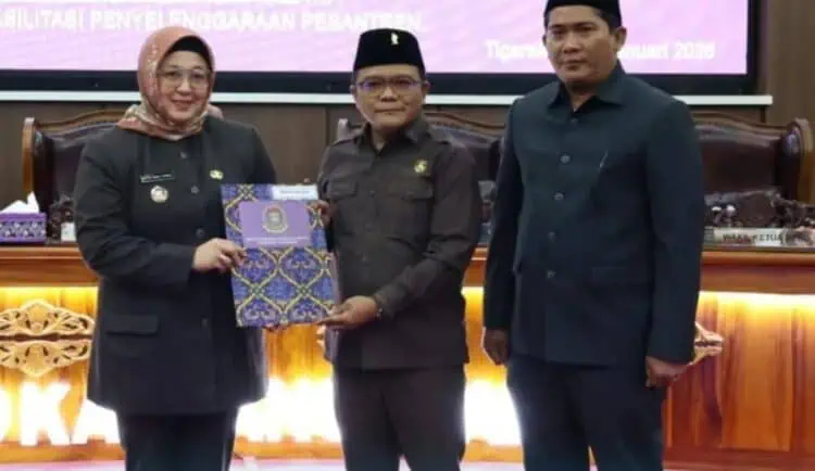 DPRD dan Pemkab Tangerang Sahkan Tiga Perda Strategis