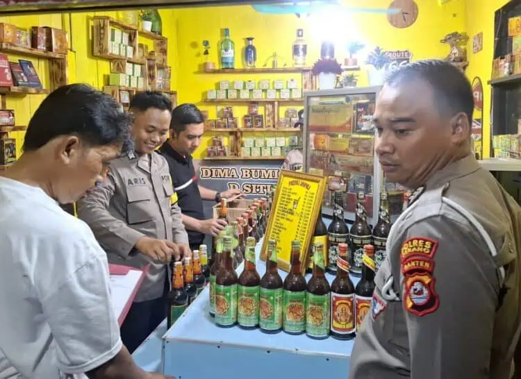 OPERASI PEKAT - Polres Serang bersama Polsek jajaran, terus menggencarkan Operasi Pekat Maung 2026 guna menciptakan situasi kamtibmas yang aman dan kondusif. (ISTIMEWA)