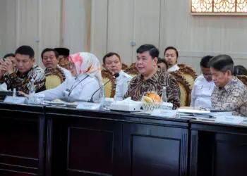 KUNKER - Komisi II DPR RI dan Kementerian Dalam Negeri (Kemendagri), sepakat mendorong percepatan penguatan PT Bank Pembangunan Daerah (Perseroda) Tbk, oleh seluruh Pemda di Banten melalui penempatan Rekening Kas Umum Daerah (RKUD) di Bank Banten, Rabu (28/1/2026). (ISTIMEWA)