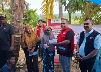 PMI Banten salurkan bantuan tunai, untuk ratusan KK korban bencana banjir dan longsor, di Aceh Utara. (ISTIMEWA)