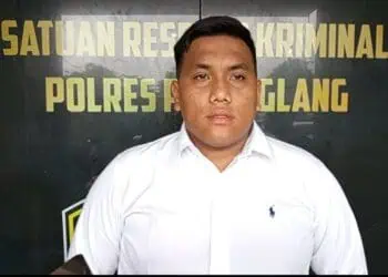 Kanit Tipikor Satreskrim Polres Pandeglang, IPDA Hansen F Simamora, beri keterangan. (ISTIMEWA)