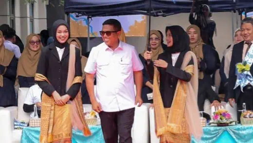 60 Ribu Siswa di Banten Nikmati Sekolah Gratis, Andra Soni : Untuk Pemerataan Pendidikan