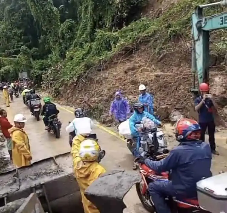 Longsor Tutup Jalan Nasional Bayah–Cibareno, BPBD Lebak Pastikan Lalu Lintas Kembali Normal