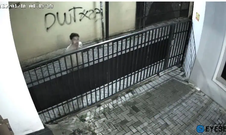 Motor Warga Pinang Disikat Maling Saat Subuh, Aksi Pelaku Terekam CCTV