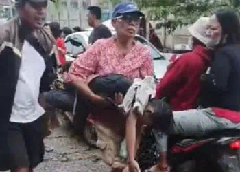 Orang Tua Perhatikan Anak, Jangan Biarkan Main Air Saat Banjir