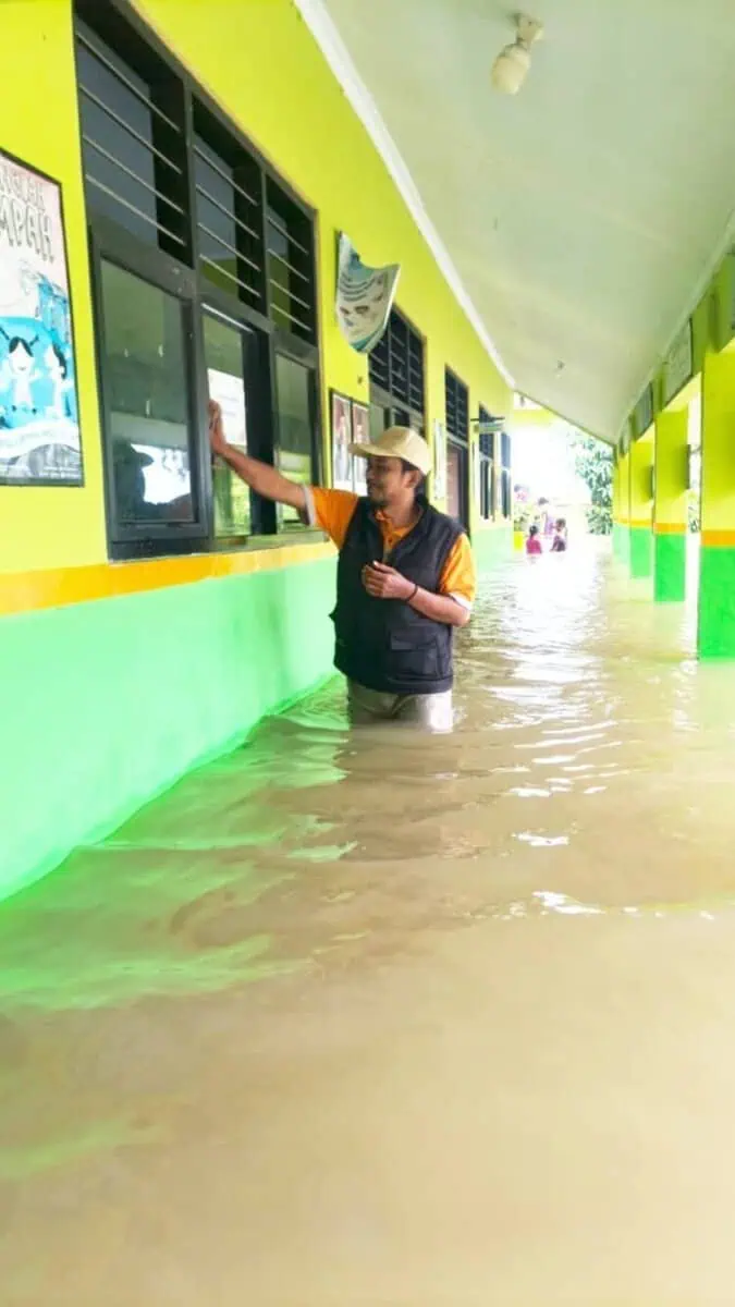KBM Terhambat, 22 Sekolah di Kabupaten Serang Kebanjiran